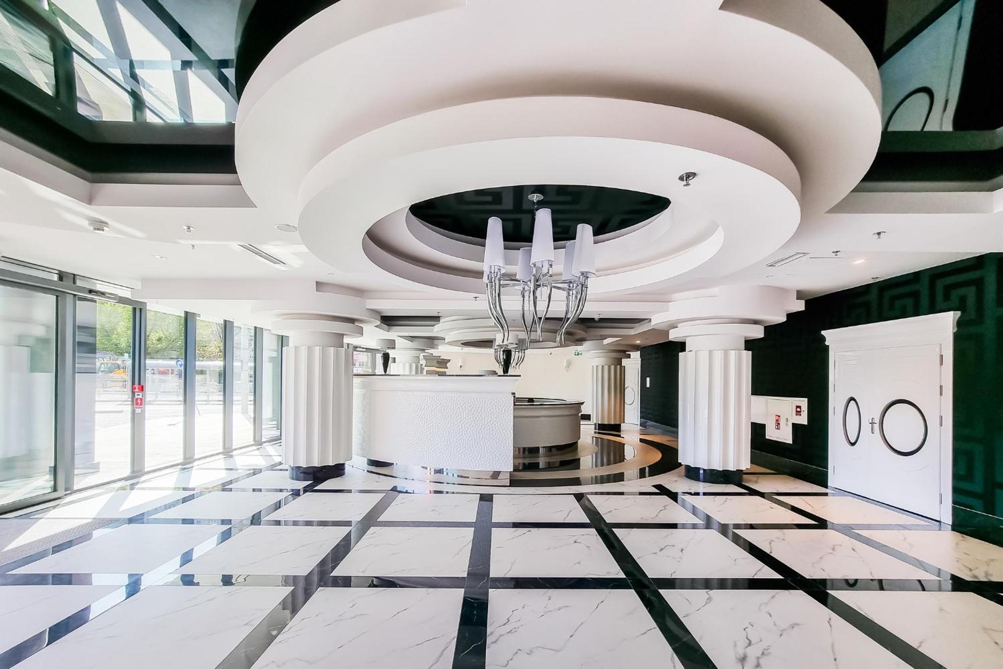 Hanza Tower Apartment No. 524 - Swimming Pool, Jacuzzi, Balcony Estetino Exterior foto