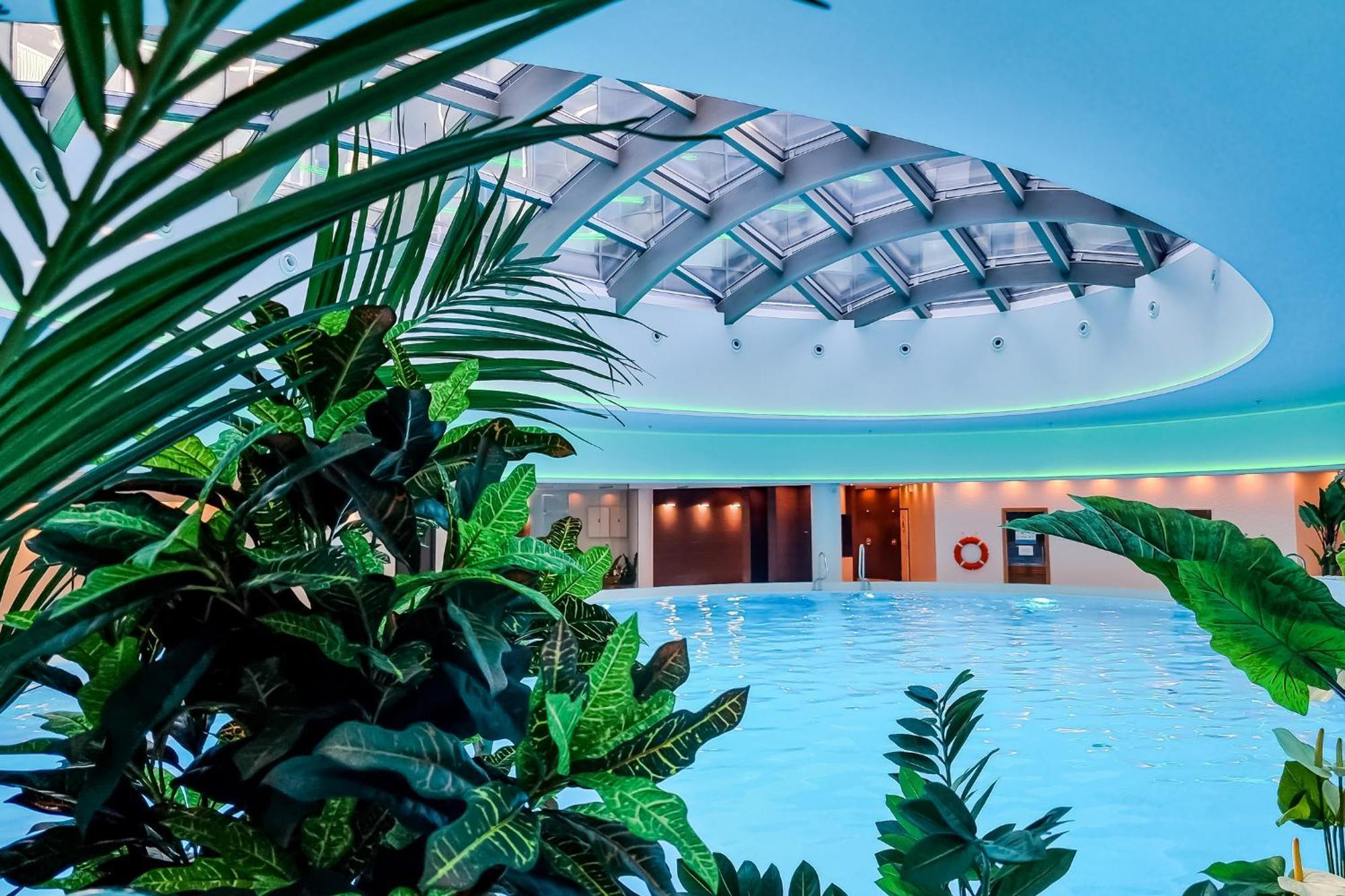 Hanza Tower Apartment No. 524 - Swimming Pool, Jacuzzi, Balcony Estetino Exterior foto