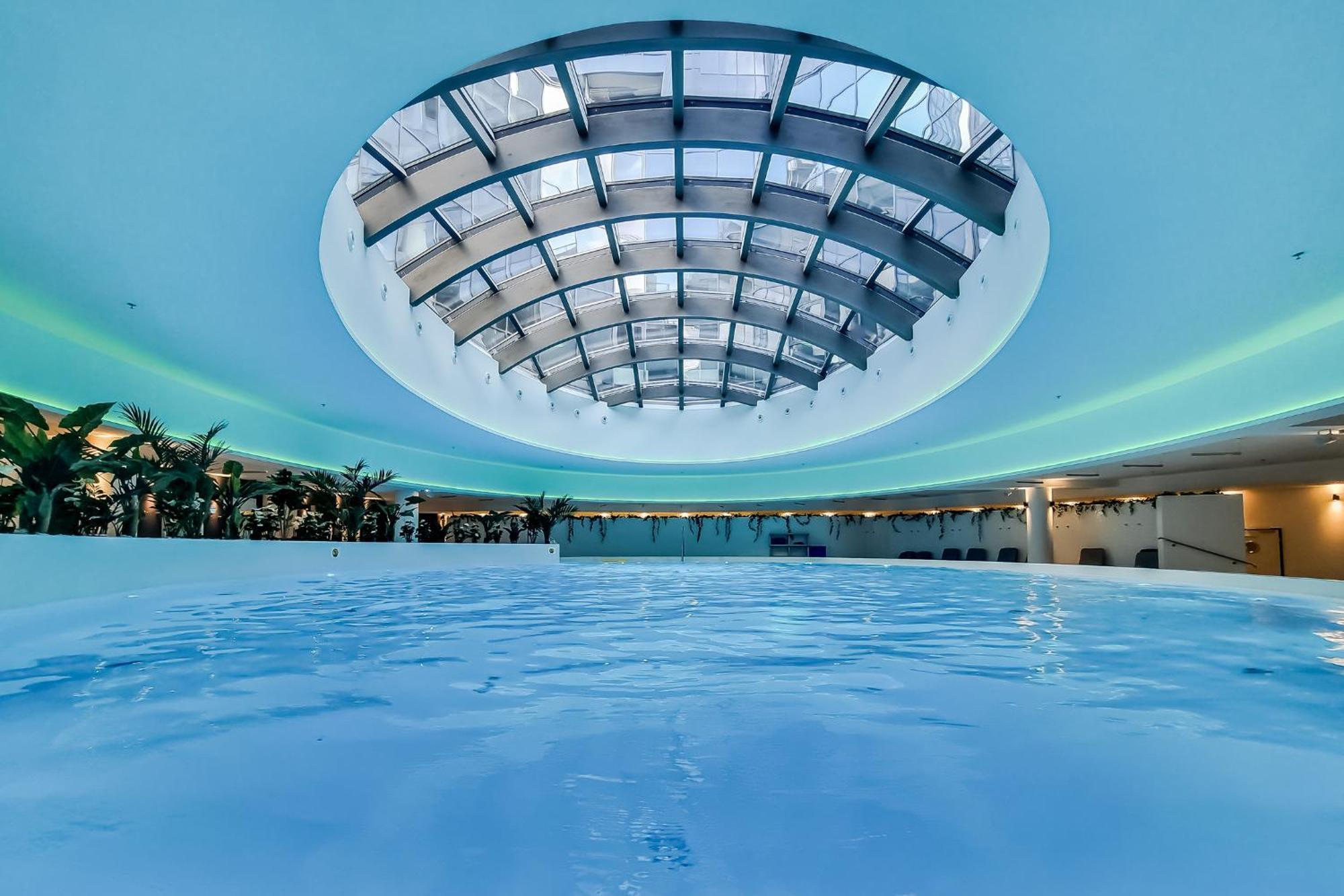 Hanza Tower Apartment No. 524 - Swimming Pool, Jacuzzi, Balcony Estetino Exterior foto