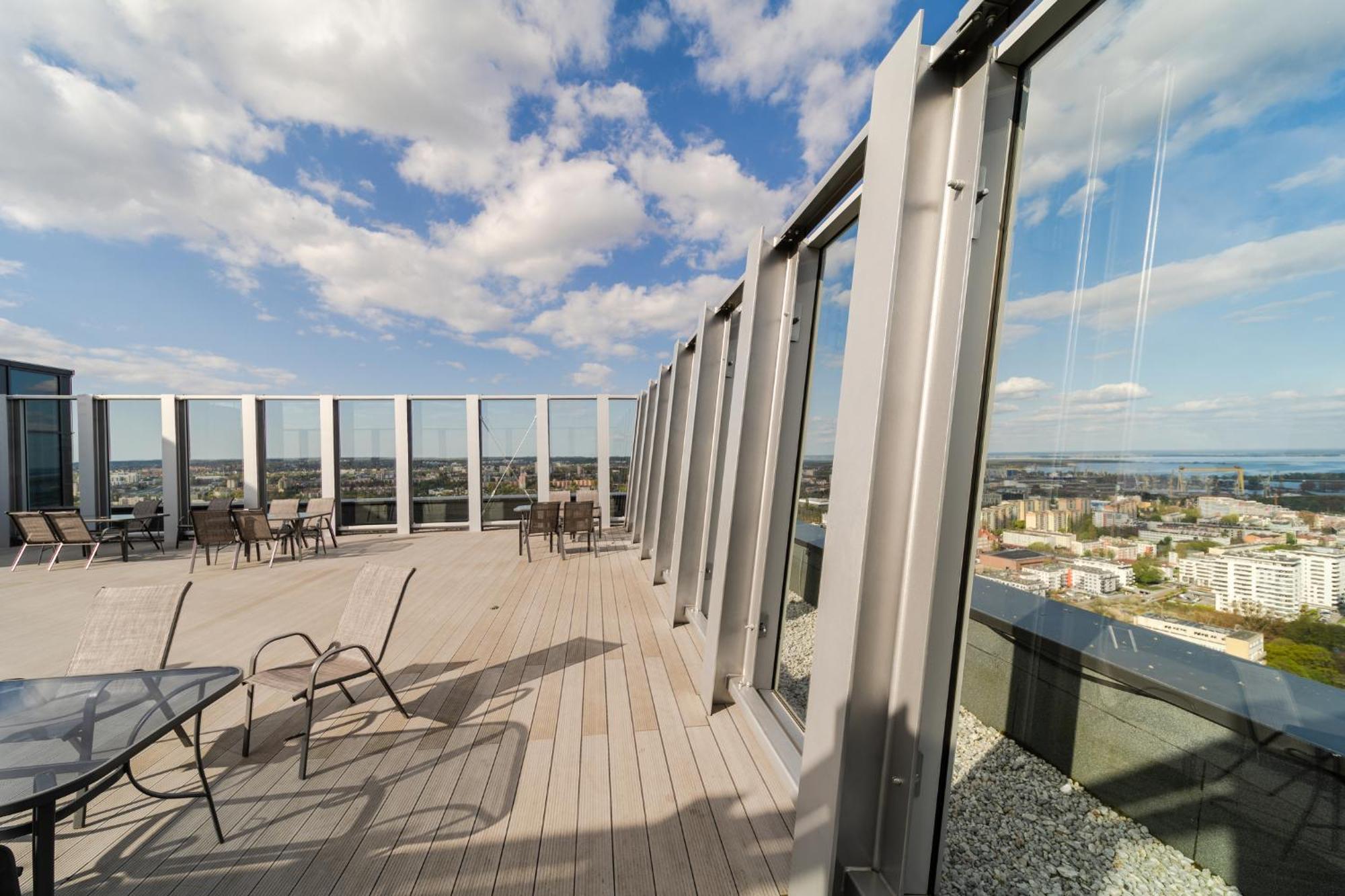Hanza Tower Apartment No. 524 - Swimming Pool, Jacuzzi, Balcony Estetino Exterior foto